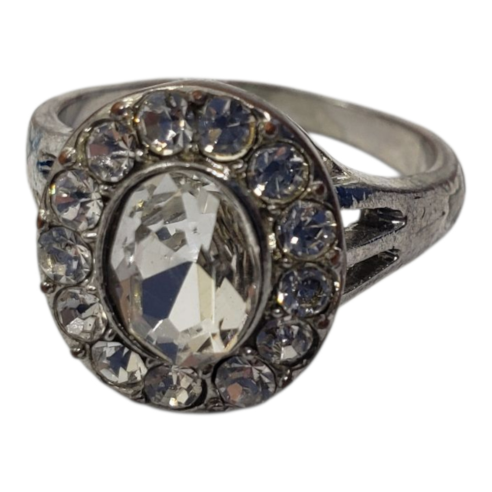 Vintage Big Clear Rhinestone Halo Ring Silver Tone size 7.5 Faceted Statement